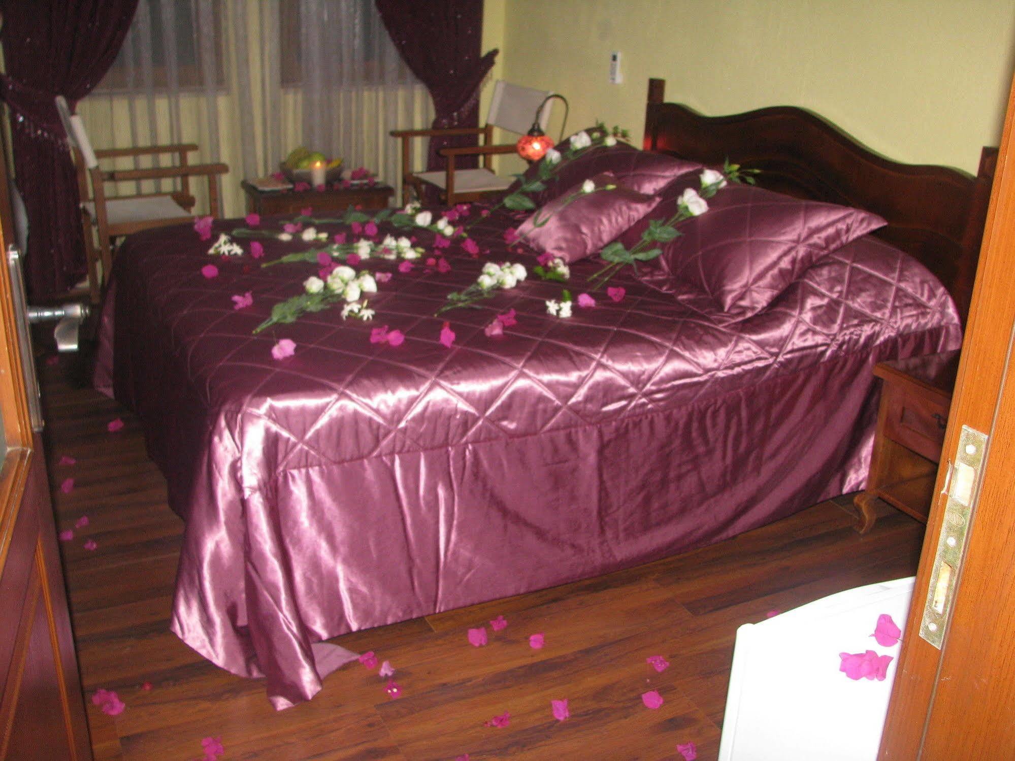 Kybele Hotel Gocek Göcek Exteriör bild
